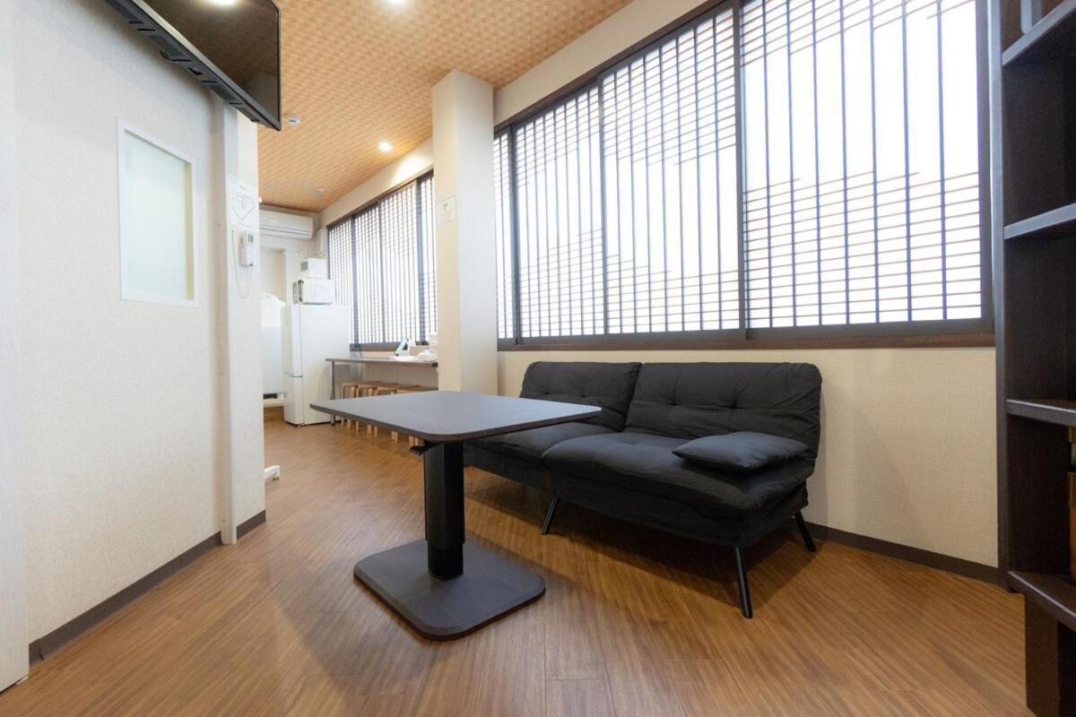 3F Guest House Netomari 西九条駅から徒歩2分 Osaka Dış mekan fotoğraf